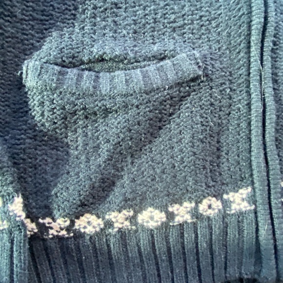 Rumours Knitted winter zip up sweater. Large. Like new. Snowflake pattern. - Picture 3 of 7
